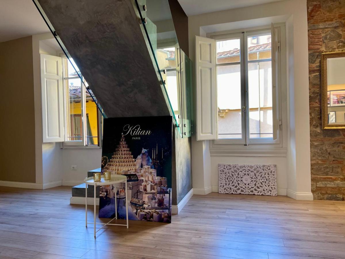 Luxury Apartment In City Center Florencia Exterior foto