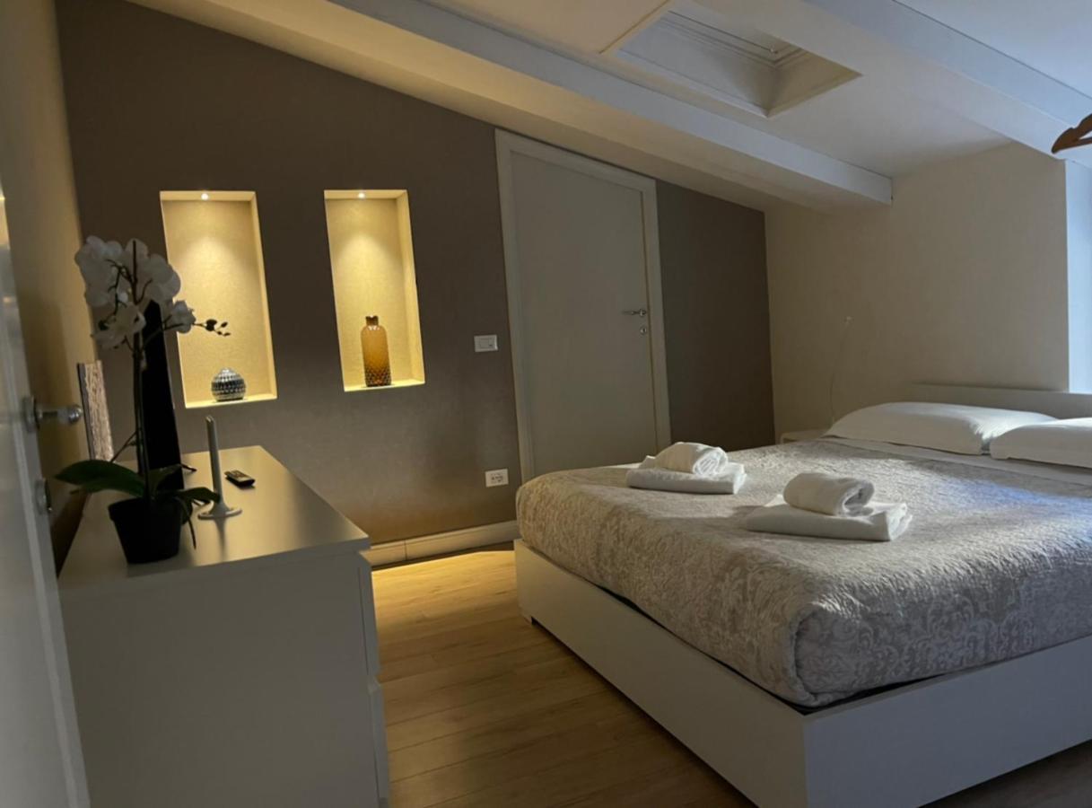 Luxury Apartment In City Center Florencia Exterior foto