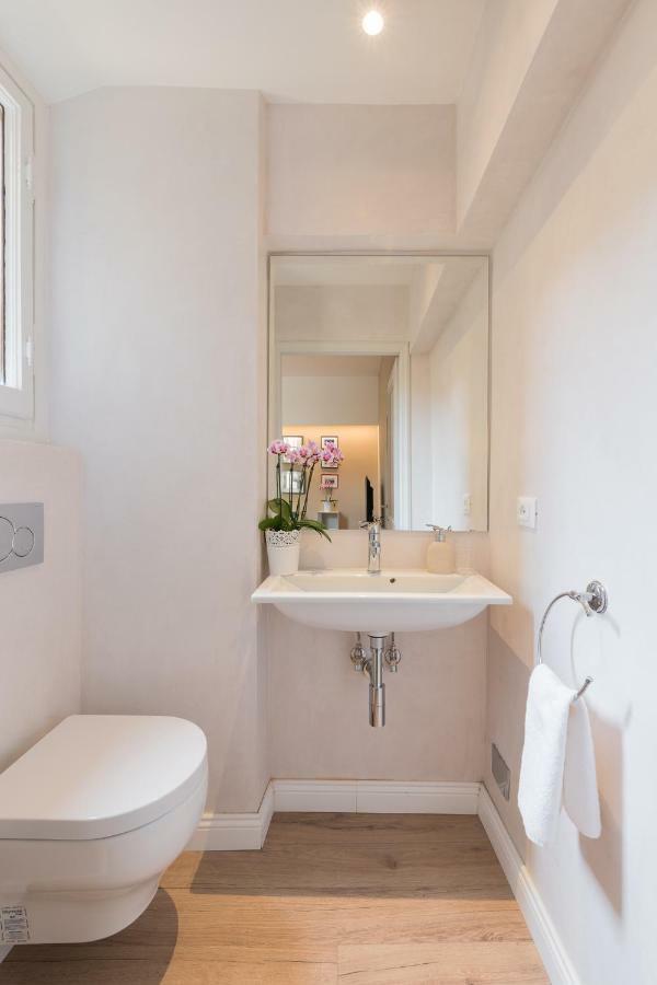 Luxury Apartment In City Center Florencia Exterior foto